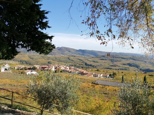 Pezza vista da Santa maria Valverde discesa