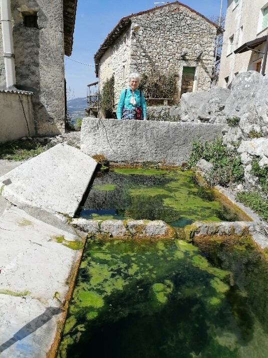 Lavatoio e Vasca a Colombare di Villa