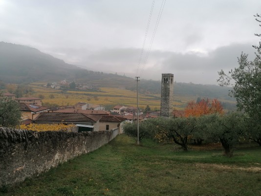 il campanile della chiesa di San Peretto da Via Crosetto