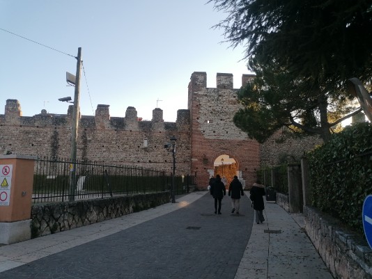 Porta entrata Lazise centro