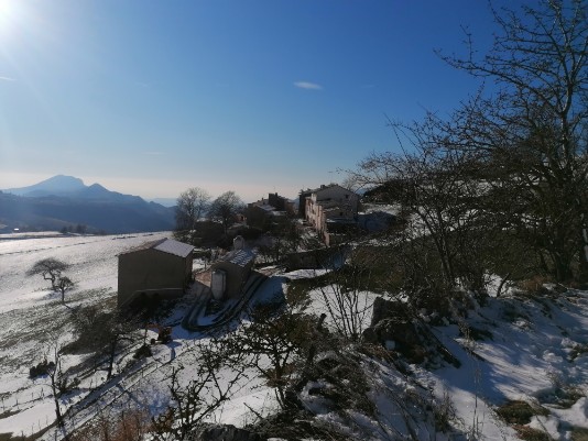 Contrada Tommasi Luci e riflessi