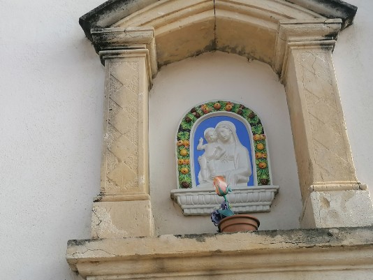 Madonna con Bambino in Via Pigno