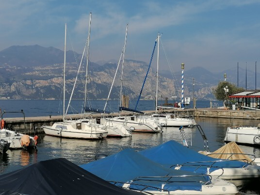 Porticciolo a castelletto di brenzone