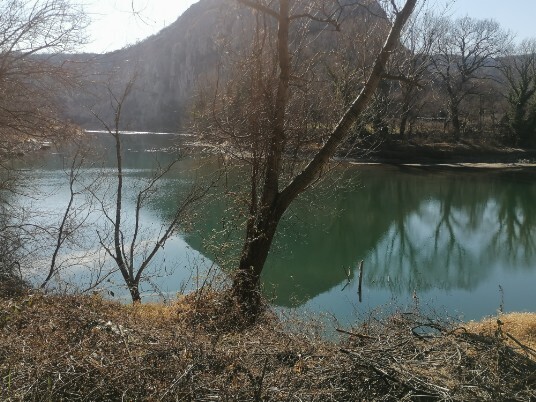 suggestioni La rocca riflessa sul fiume Adige