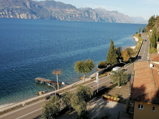 Lago e gardesana vista dall'alto