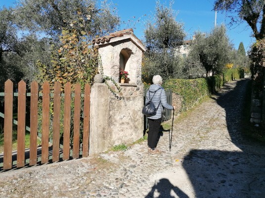 Torri del Benaco salita e capitello